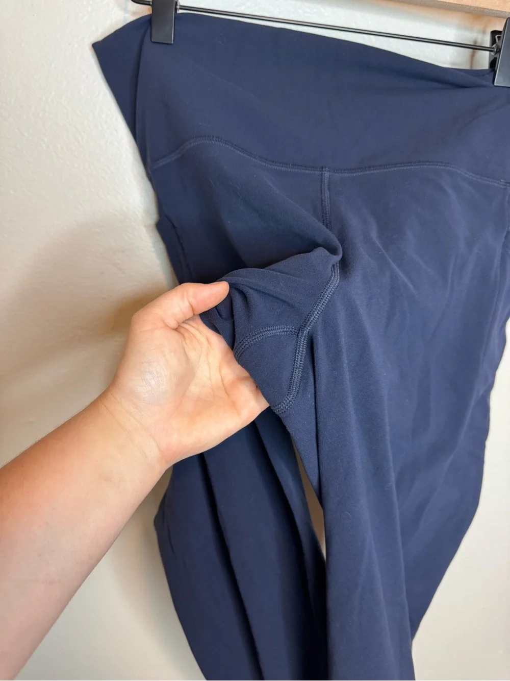 Athleta Salutation Stash II High Rise Legging Navy Blue pocket